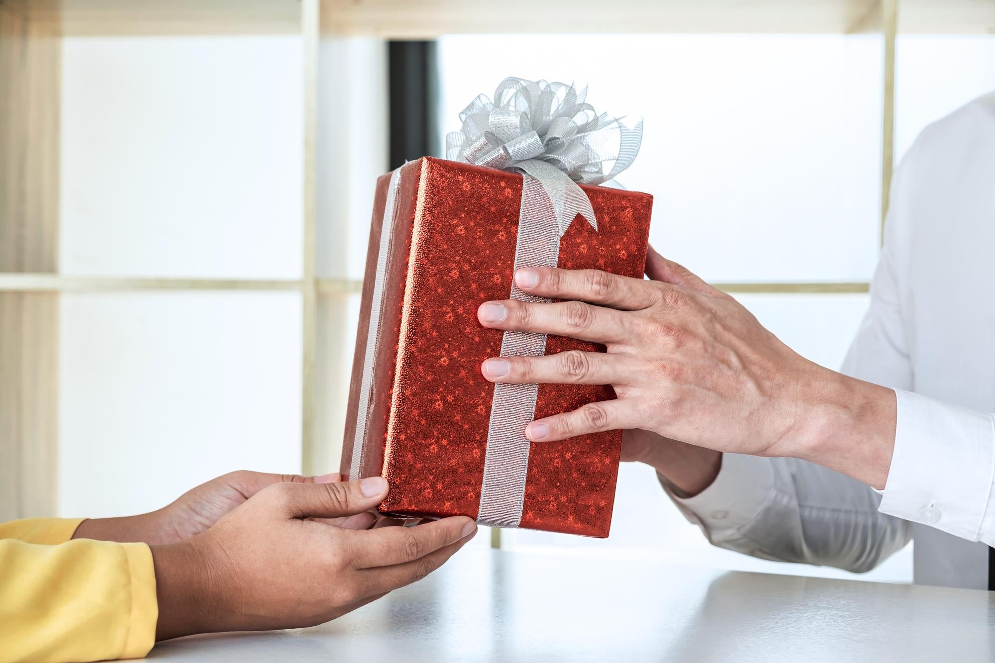 Unique Office Gifts for Coworkers