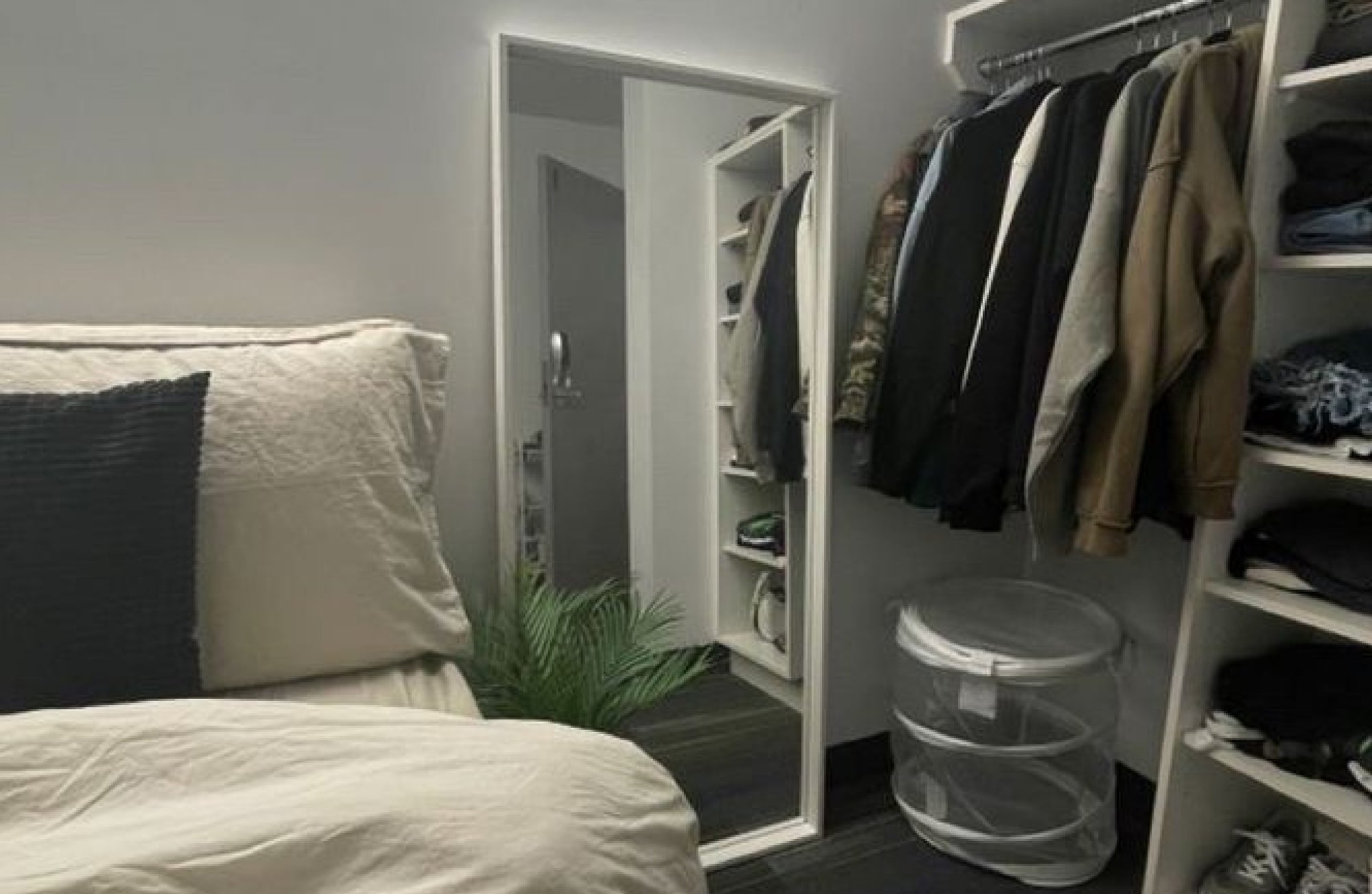 Wall Decor for Men simplicity in the room