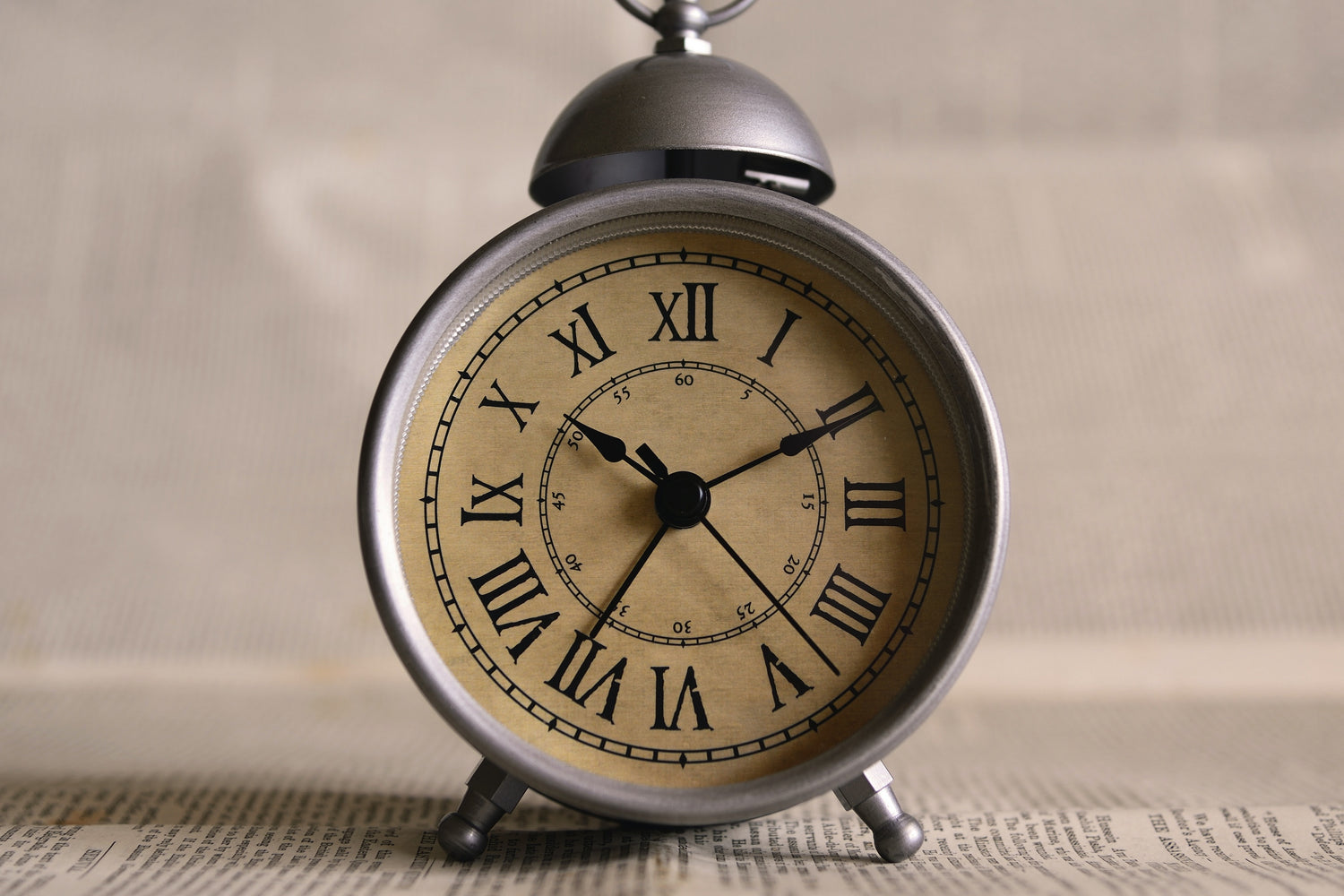 5 Unique Clock Choices: From Vintage to Futuristic