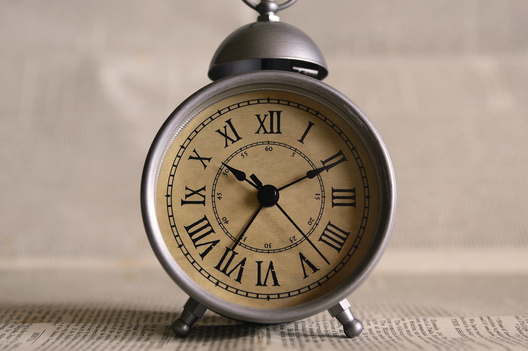 5 Unique Clock Choices: From Vintage to Futuristic