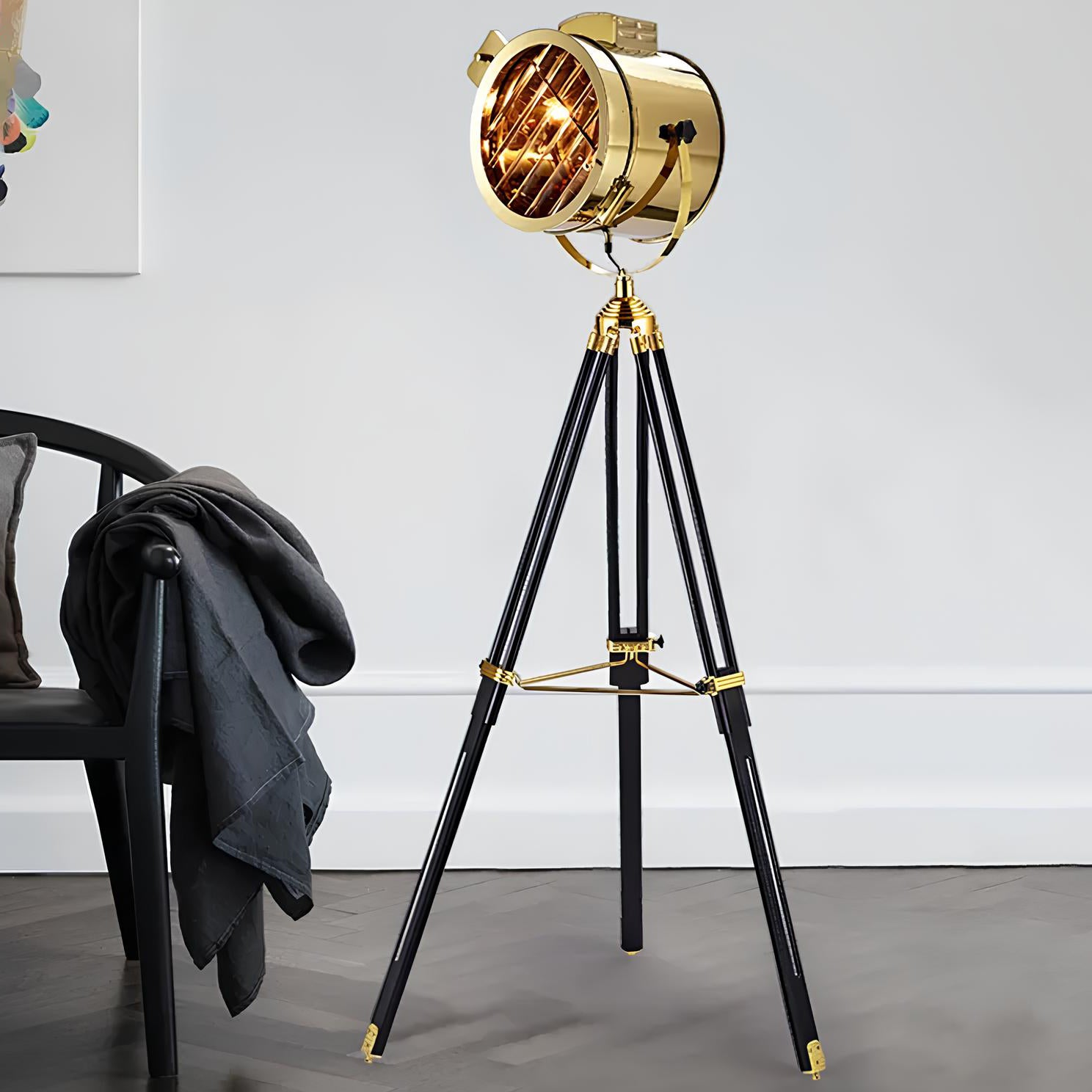 Nordic Vintage Golden Spotlight