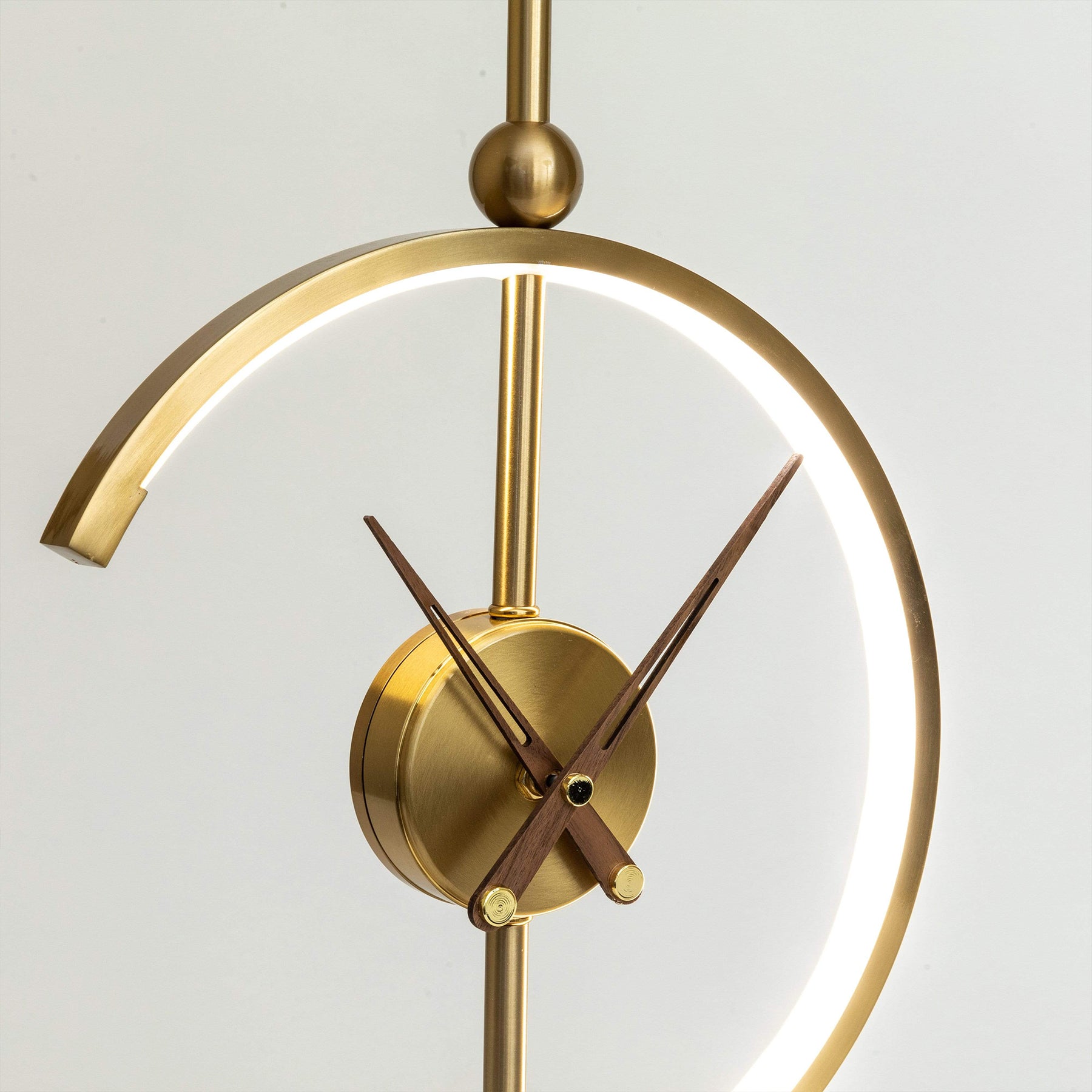 Palatino Clock Lamp