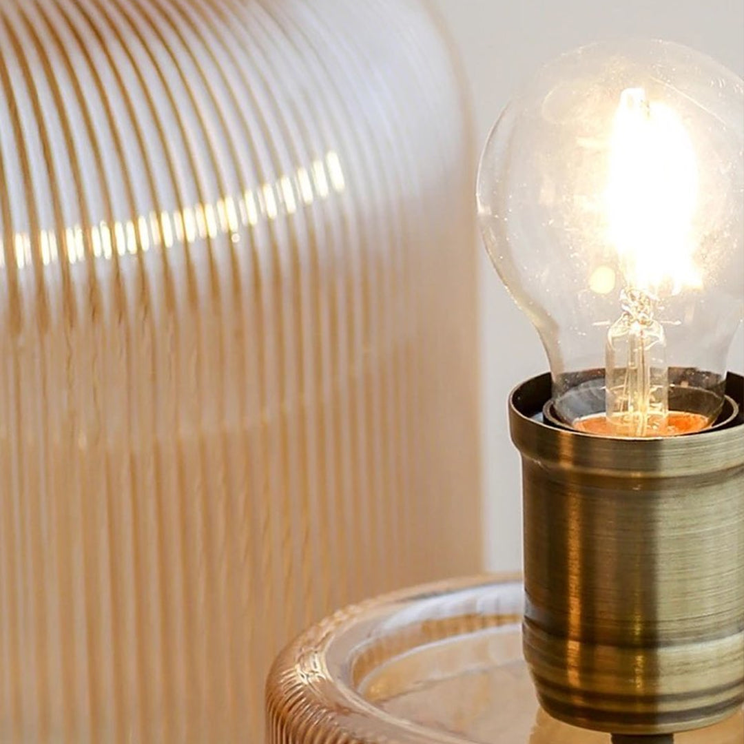Amberina table lamp for lovely and soothing lighting