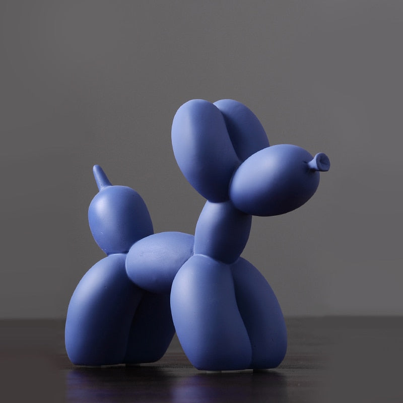 Caslon Balloon Dog Statue