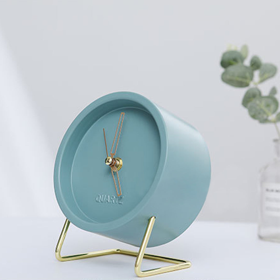 Quartz Metal Table Clock 6 In Color Blue