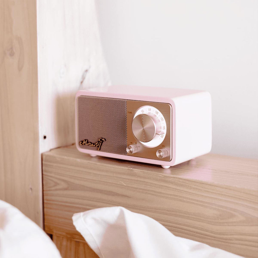 Retro Radio Soundbox Bluetooth for office to give music throughout the day