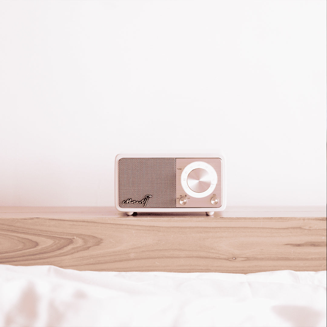 Retro Radio Soundbox Bluetooth With classic vintage looks