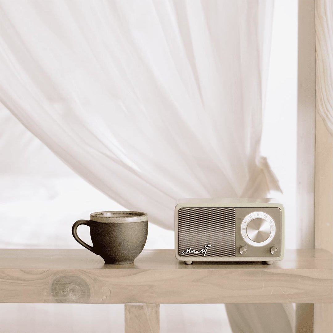 Retro Radio Soundbox Bluetooth a vintage tonal quality
