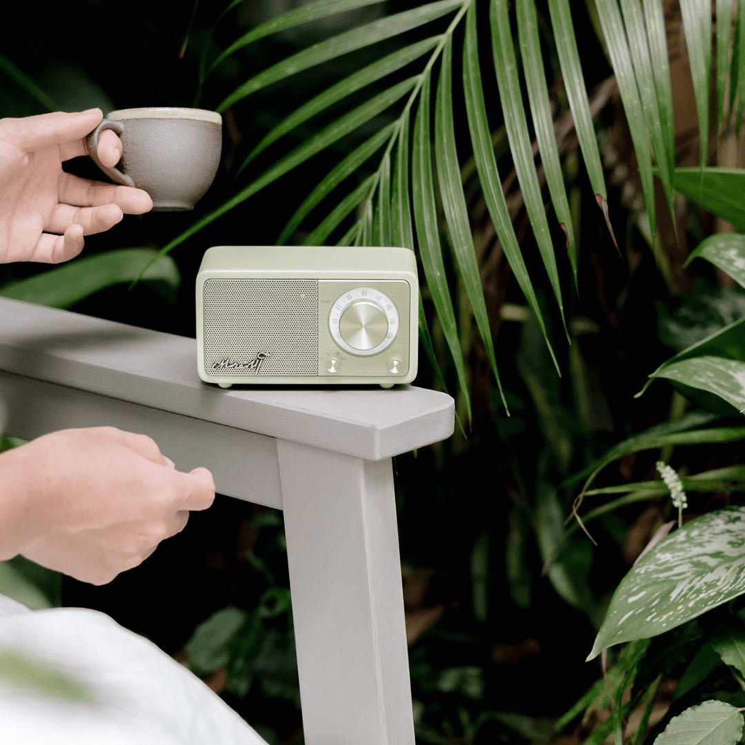 Retro Radio Soundbox Bluetooth for Time travel to the 50s