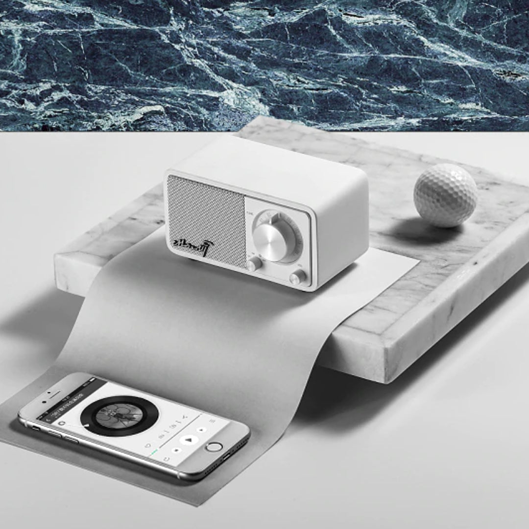 Retro Radio Soundbox Bluetooth with  great volume and easy to dial in a station