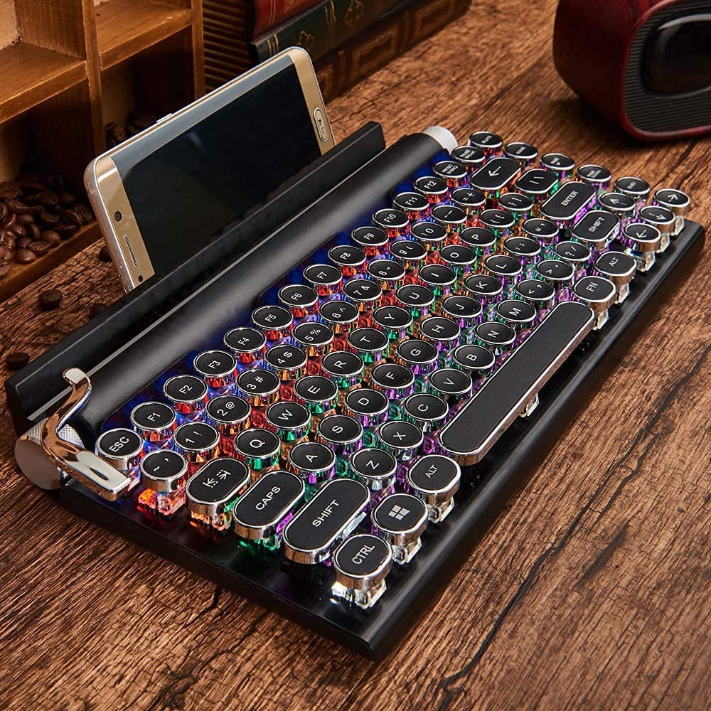 Retro Typewriter Keyboard for design of old typewriters