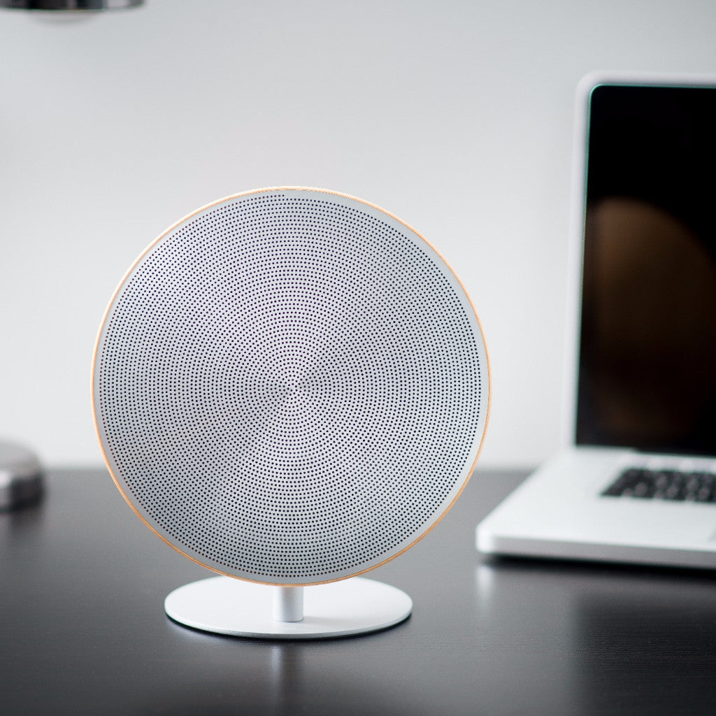 Touch HiFi Bluetooth Speaker with Speaker 1" tweeters.