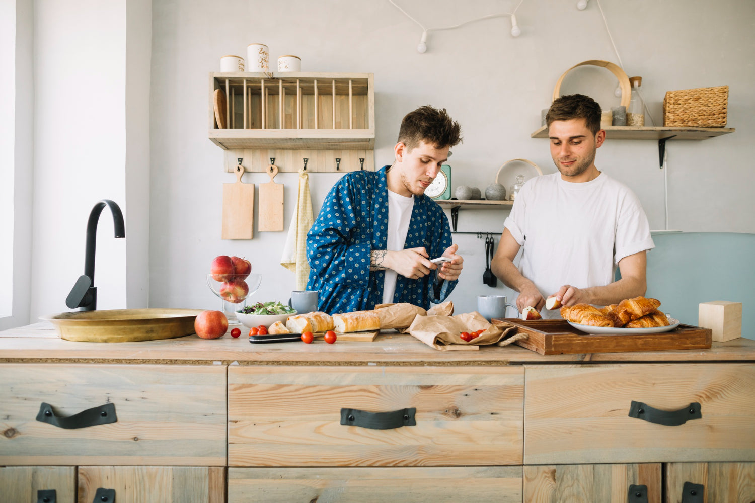 Modern Kitchen Counter Decor