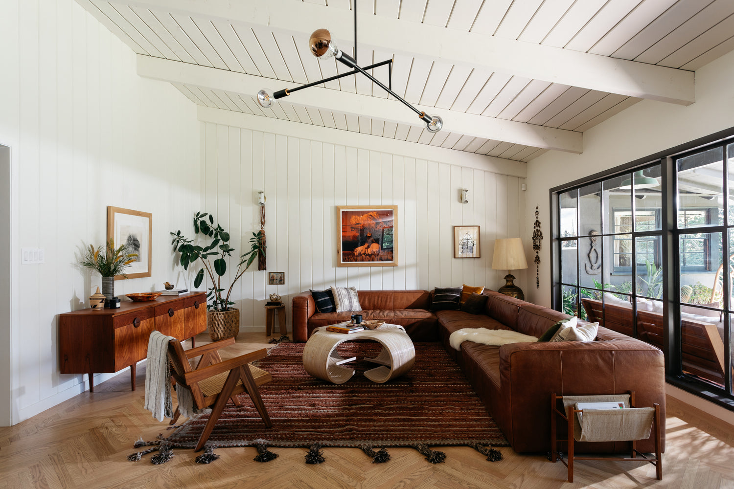 Brown Living Room Ideas: Cozy Decor Tips