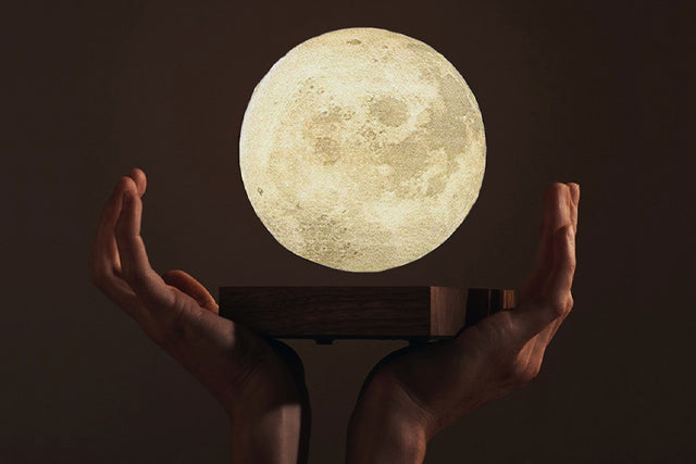 5 Best Moon Lamp of 2024: From Levitating to Teddy Bears!