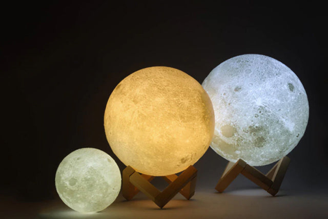 Lunar Lovelies: A Guide to the 3 Best Moon Lamps 2023